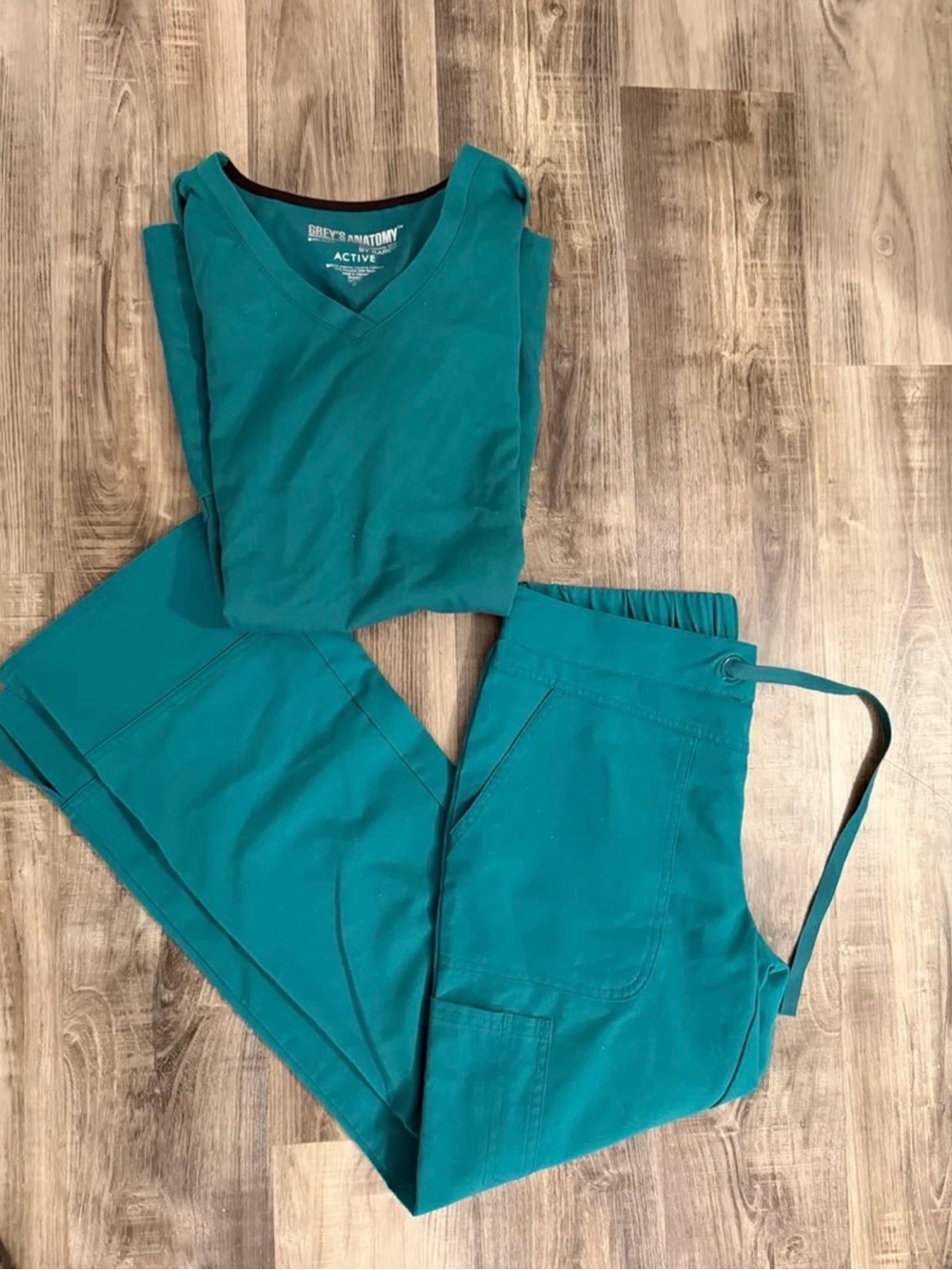 Grey’s Anatomy Active Scrub Set Hunter Green - S Top / XS Pants 2207